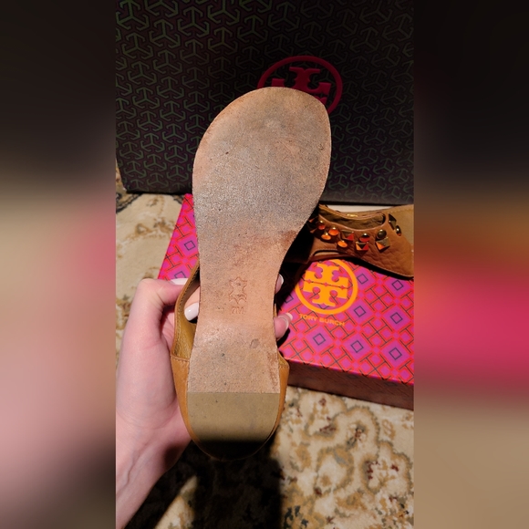 Tory Burch Light Brown Tan leather sandals size 7 - Picture 5 of 6